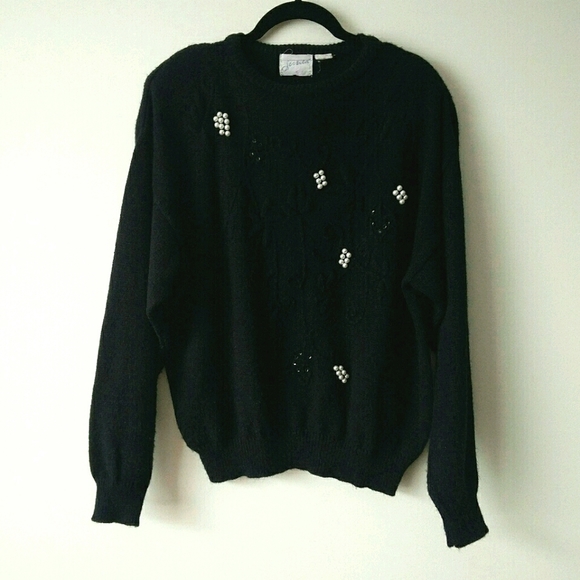 VINTAGE 1980's Jessica Black Textured Knit Faux Pearl Angora Blend Sweater - Picture 2 of 11